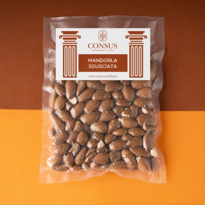 Mandorle sgusciate siciliane in busta sottovuoto Consus Sicilia
